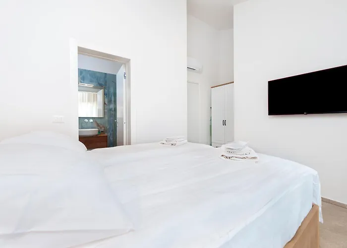 Echo Villa, Istra, Pool/jacuzzi, Bbq, Pet Friendly Segotici