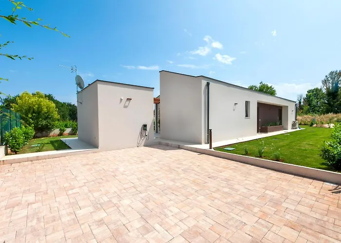 Echo Villa, Istra, Pool/jacuzzi, Bbq, Pet Friendly *