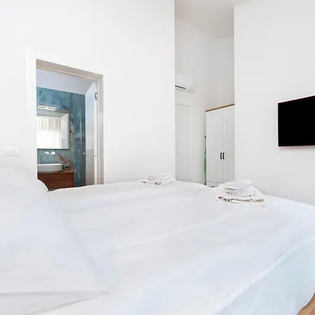 Echo Villa, Istra, Pool/jacuzzi, Bbq, Pet Friendly Segotici