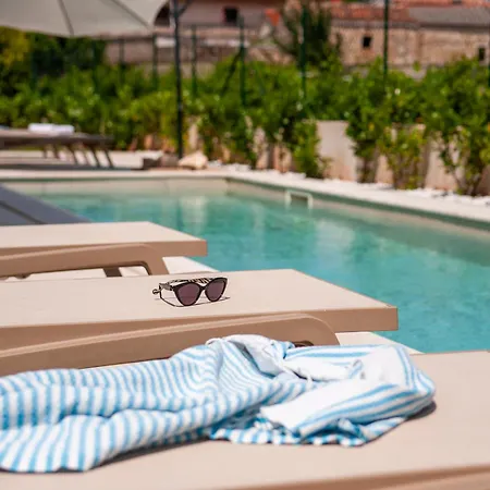 Echo Villa, Istra, Pool/jacuzzi, Bbq, Pet Friendly * Segotici